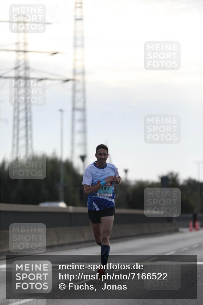 03.10.2024 - Köhlbrandbrückenlauf Fuchs,  Jonas http://msf.ph/oto/7166522 03.10.2024 09:09:43 Position 3 1012 meine-sportfotos.de