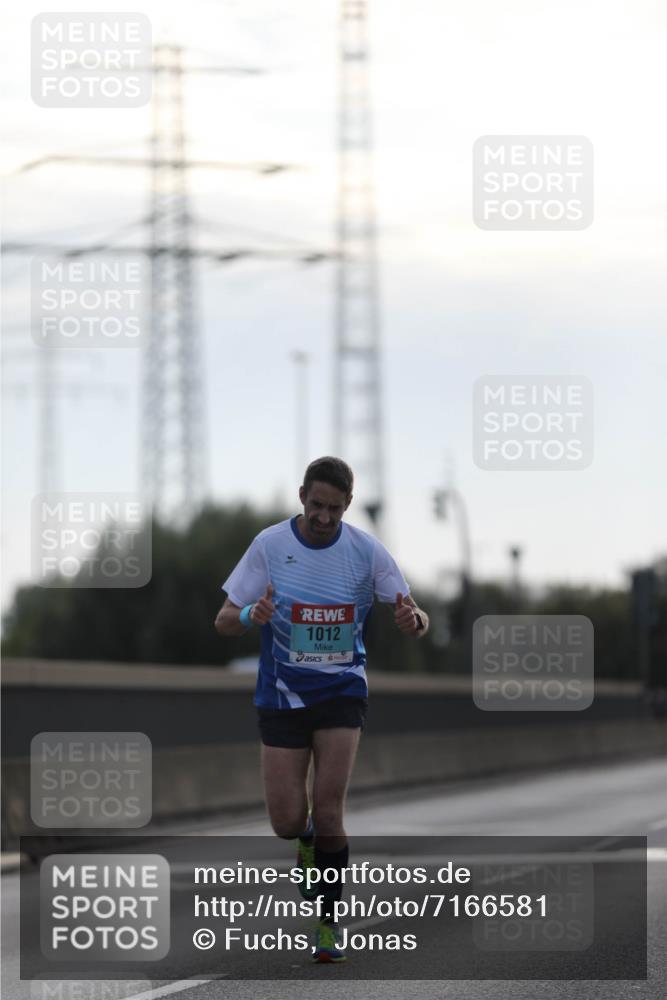 03.10.2024 - Köhlbrandbrückenlauf Fuchs,  Jonas http://msf.ph/oto/7166581 03.10.2024 09:09:44 Position 3 1012 meine-sportfotos.de