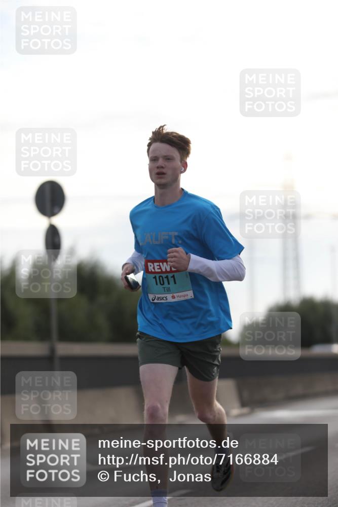 03.10.2024 - Köhlbrandbrückenlauf Fuchs,  Jonas http://msf.ph/oto/7166884 03.10.2024 09:09:57 Position 3 1011 meine-sportfotos.de