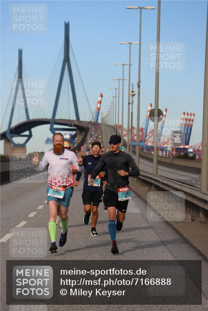 03.10.2024 - Köhlbrandbrückenlauf Miley Keyser http://msf.ph/oto/7166888 03.10.2024 09:41:22 Position 3 1423, 80, 1316 meine-sportfotos.de