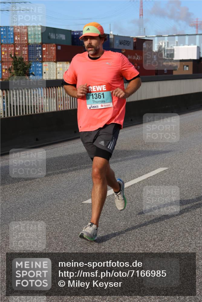 03.10.2024 - Köhlbrandbrückenlauf Miley Keyser http://msf.ph/oto/7166985 03.10.2024 09:41:30 Position 3 1361 meine-sportfotos.de