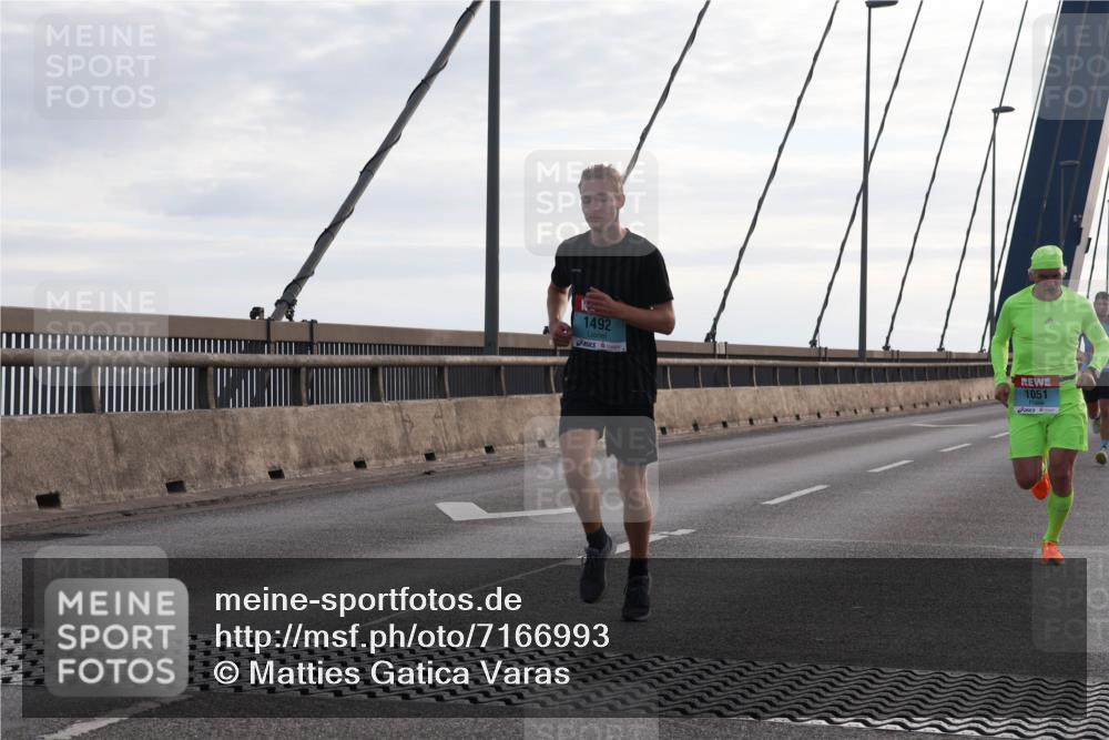 03.10.2024 - Köhlbrandbrückenlauf Matties Gatica Varas http://msf.ph/oto/7166993 03.10.2024 09:19:57 Position 2 1492, 1051 meine-sportfotos.de