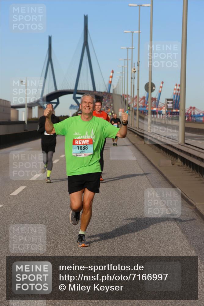 03.10.2024 - Köhlbrandbrückenlauf Miley Keyser http://msf.ph/oto/7166997 03.10.2024 09:41:33 Position 3 1088 meine-sportfotos.de