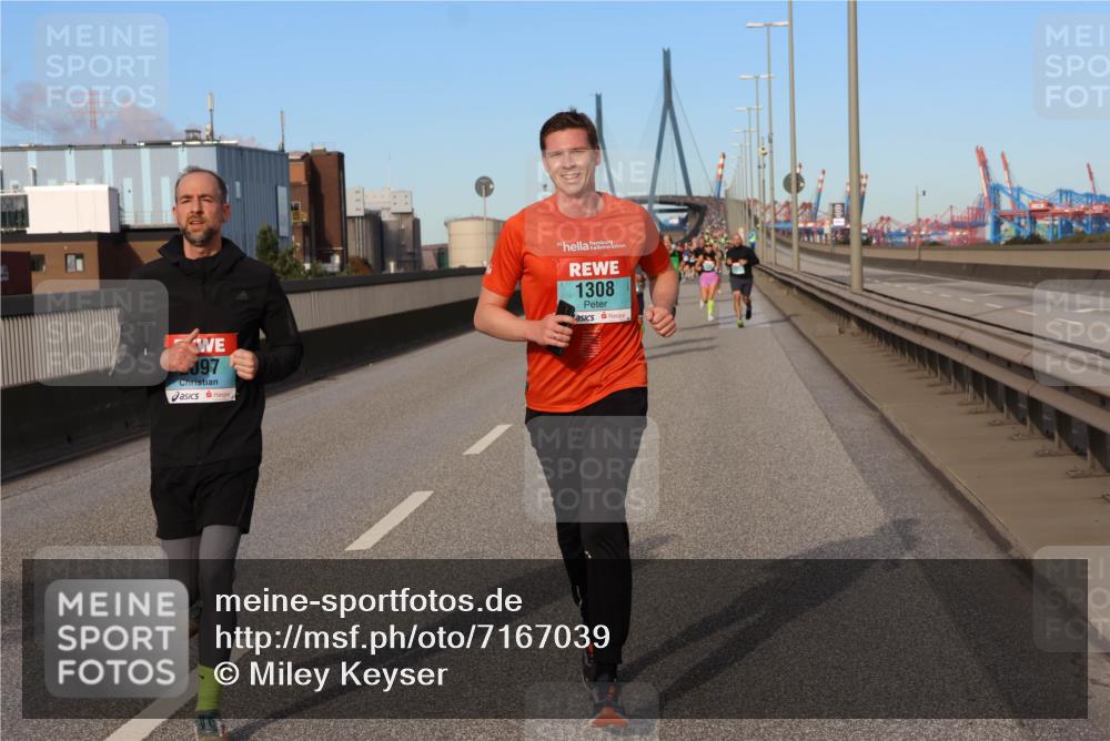 03.10.2024 - Köhlbrandbrückenlauf Miley Keyser http://msf.ph/oto/7167039 03.10.2024 09:41:39 Position 3 97, 30, 1308 meine-sportfotos.de