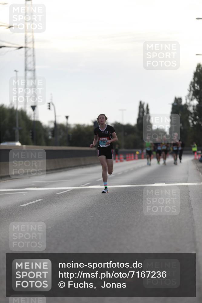 03.10.2024 - Köhlbrandbrückenlauf Fuchs,  Jonas http://msf.ph/oto/7167236 03.10.2024 09:10:10 Position 3 1024 meine-sportfotos.de
