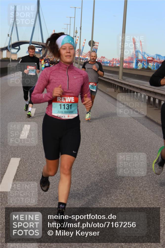 03.10.2024 - Köhlbrandbrückenlauf Miley Keyser http://msf.ph/oto/7167256 03.10.2024 09:41:55 Position 3 3399, 1131, 1162 meine-sportfotos.de