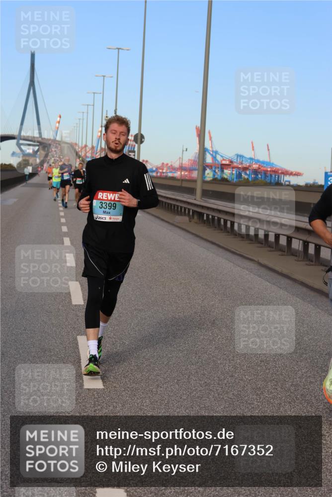 03.10.2024 - Köhlbrandbrückenlauf Miley Keyser http://msf.ph/oto/7167352 03.10.2024 09:41:58 Position 3 3399 meine-sportfotos.de