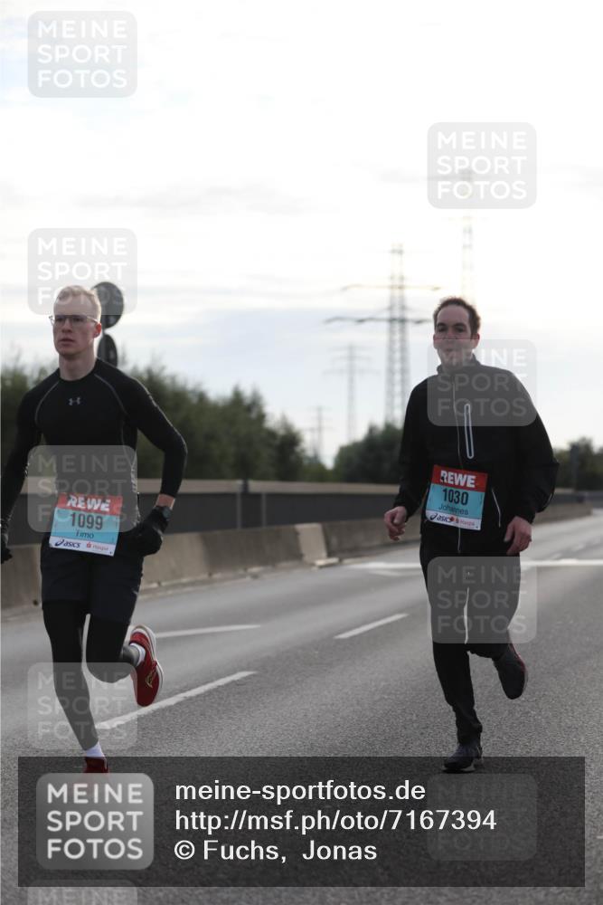 03.10.2024 - Köhlbrandbrückenlauf Fuchs,  Jonas http://msf.ph/oto/7167394 03.10.2024 09:10:30 Position 3 1099, 1, 1030 meine-sportfotos.de