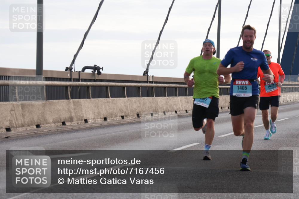 03.10.2024 - Köhlbrandbrückenlauf Matties Gatica Varas http://msf.ph/oto/7167456 03.10.2024 09:20:13 Position 2 05, 1405, 1090 meine-sportfotos.de