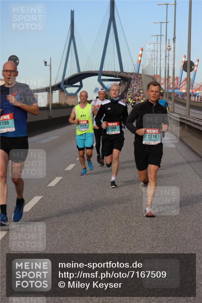 03.10.2024 - Köhlbrandbrückenlauf Miley Keyser http://msf.ph/oto/7167509 03.10.2024 09:42:07 Position 3 1188, 2659, 1068, 1310 meine-sportfotos.de