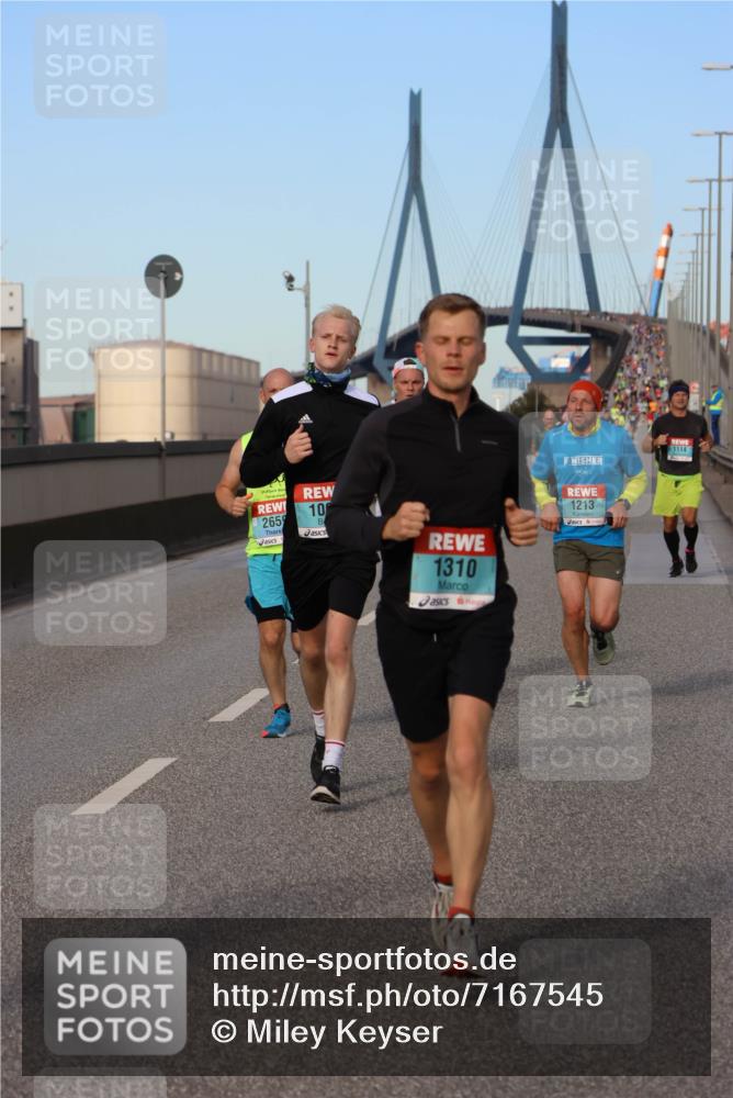 03.10.2024 - Köhlbrandbrückenlauf Miley Keyser http://msf.ph/oto/7167545 03.10.2024 09:42:08 Position 3 265, 10, 1310, 1213, 1114 meine-sportfotos.de