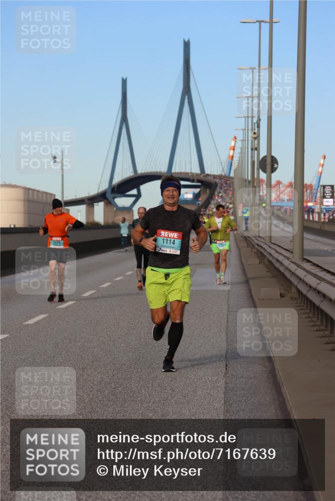 03.10.2024 - Köhlbrandbrückenlauf Miley Keyser http://msf.ph/oto/7167639 03.10.2024 09:42:15 Position 3 1429, 1114 meine-sportfotos.de