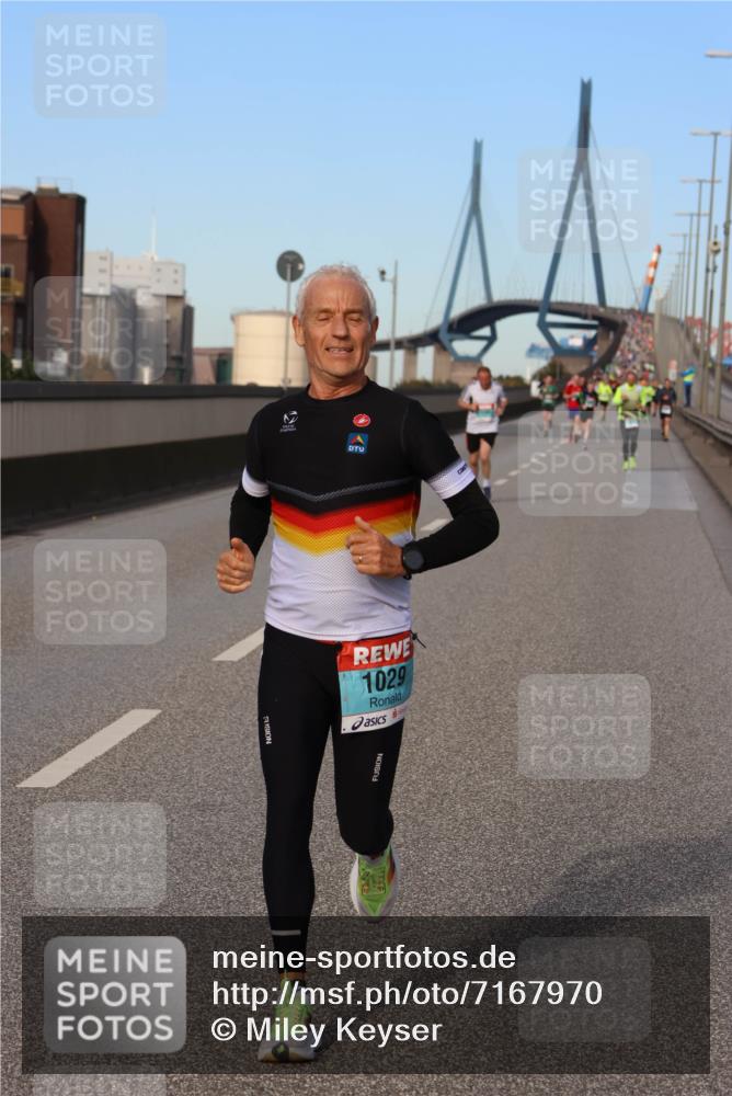 03.10.2024 - Köhlbrandbrückenlauf Miley Keyser http://msf.ph/oto/7167970 03.10.2024 09:42:32 Position 3 1029 meine-sportfotos.de