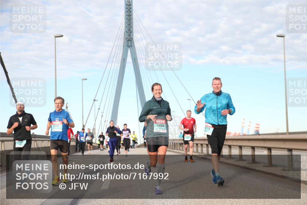 03.10.2024 - Köhlbrandbrückenlauf Jannik Wohlers http://msf.ph/oto/7167992 03.10.2024 09:42:09 Position 2 1494 meine-sportfotos.de