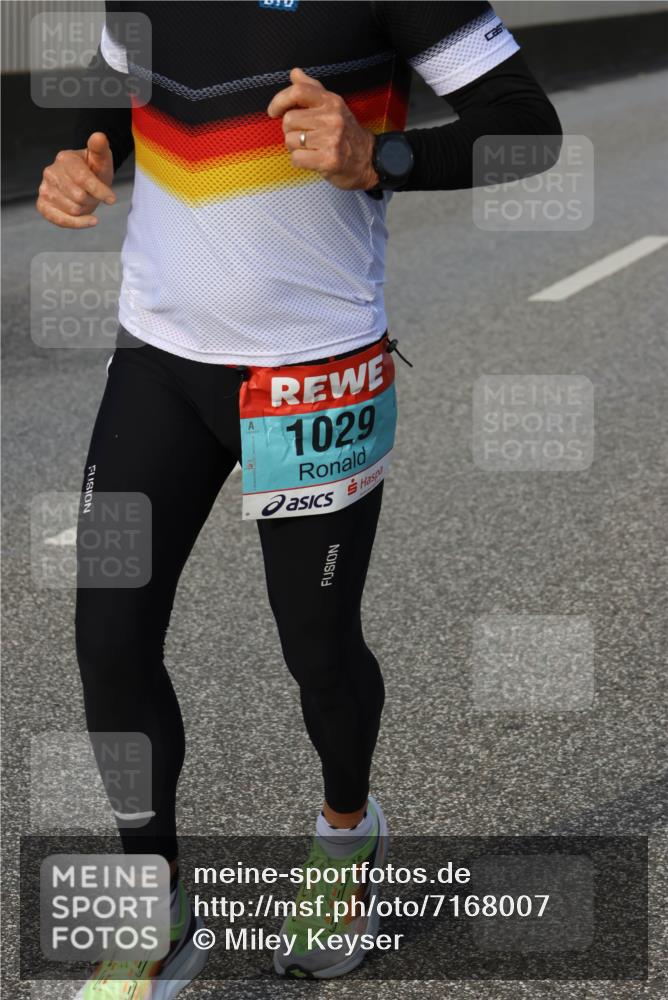 03.10.2024 - Köhlbrandbrückenlauf Miley Keyser http://msf.ph/oto/7168007 03.10.2024 09:42:33 Position 3 1029 meine-sportfotos.de