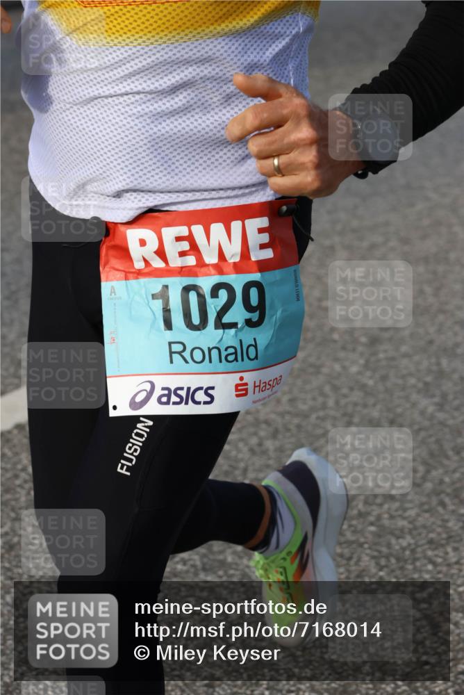 03.10.2024 - Köhlbrandbrückenlauf Miley Keyser http://msf.ph/oto/7168014 03.10.2024 09:42:34 Position 3 1029 meine-sportfotos.de