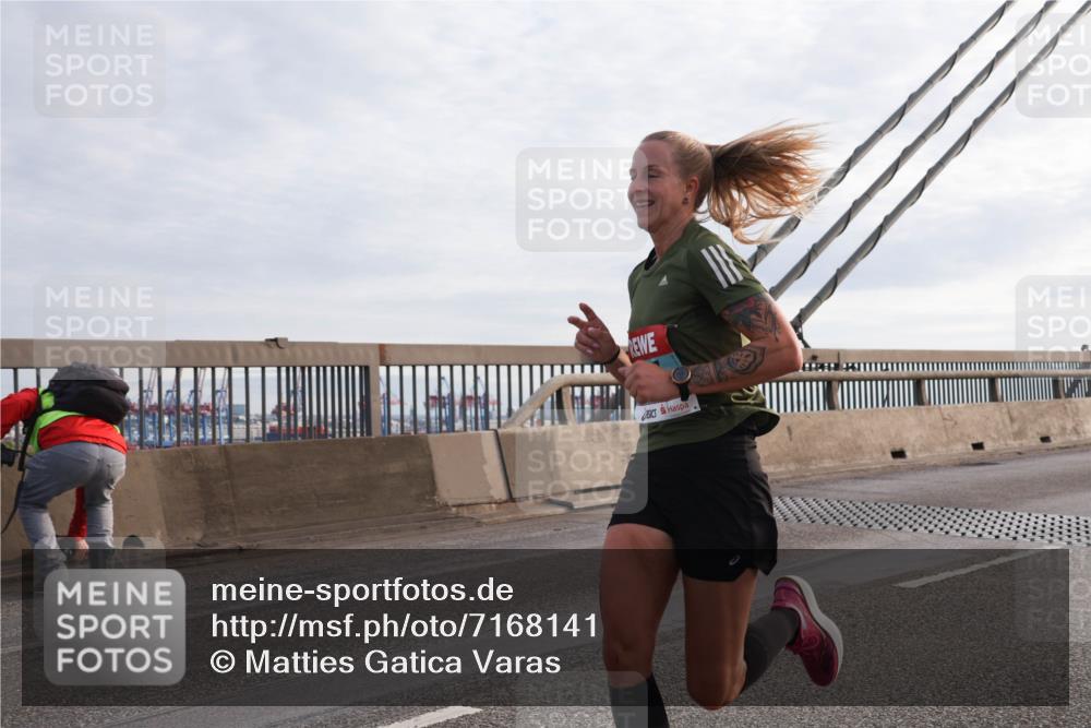 03.10.2024 - Köhlbrandbrückenlauf Matties Gatica Varas http://msf.ph/oto/7168141 03.10.2024 09:20:28 Position 2  meine-sportfotos.de