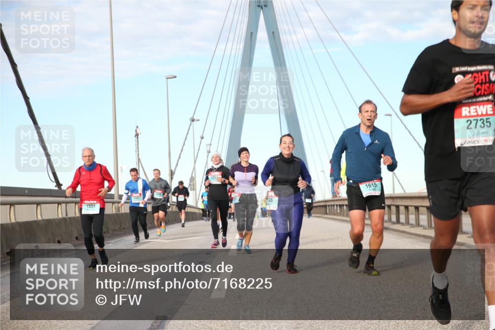 03.10.2024 - Köhlbrandbrückenlauf Jannik Wohlers http://msf.ph/oto/7168225 03.10.2024 09:42:11 Position 2 1504, 1385, 1254, 2224, 136, 1615, 2735 meine-sportfotos.de