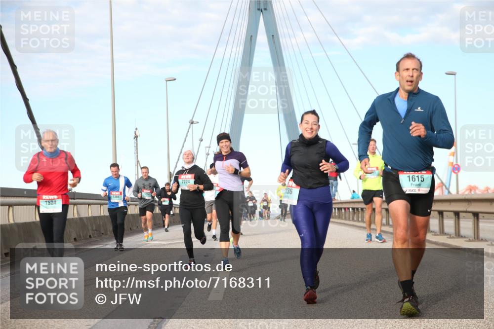 03.10.2024 - Köhlbrandbrückenlauf Jannik Wohlers http://msf.ph/oto/7168311 03.10.2024 09:42:12 Position 2 1385, 1504, 1254, 2224, 136, 1615 meine-sportfotos.de