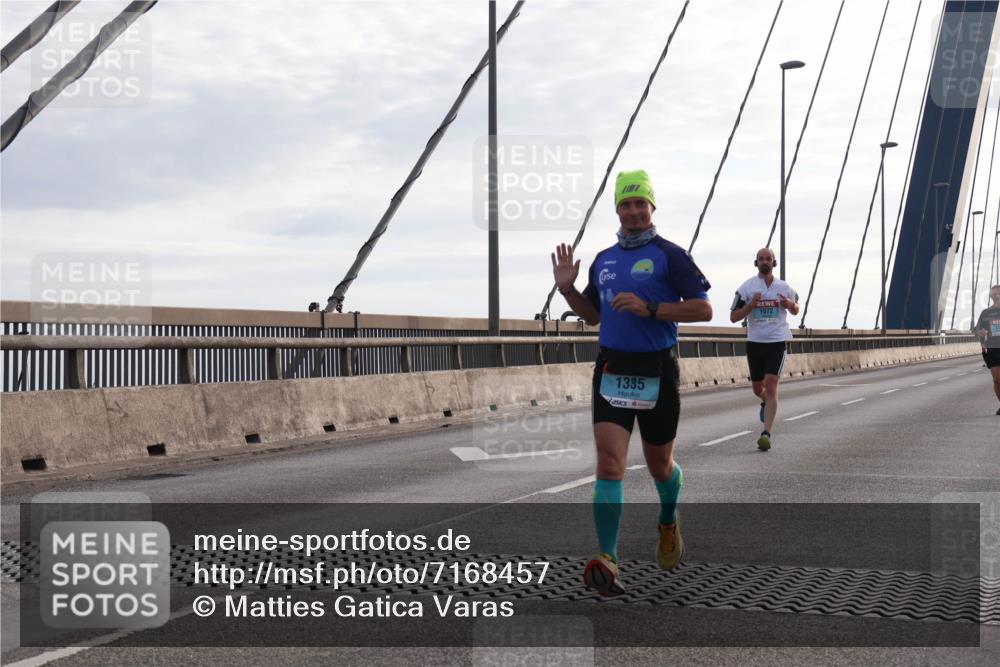 03.10.2024 - Köhlbrandbrückenlauf Matties Gatica Varas http://msf.ph/oto/7168457 03.10.2024 09:20:35 Position 2 1335, 1072 meine-sportfotos.de