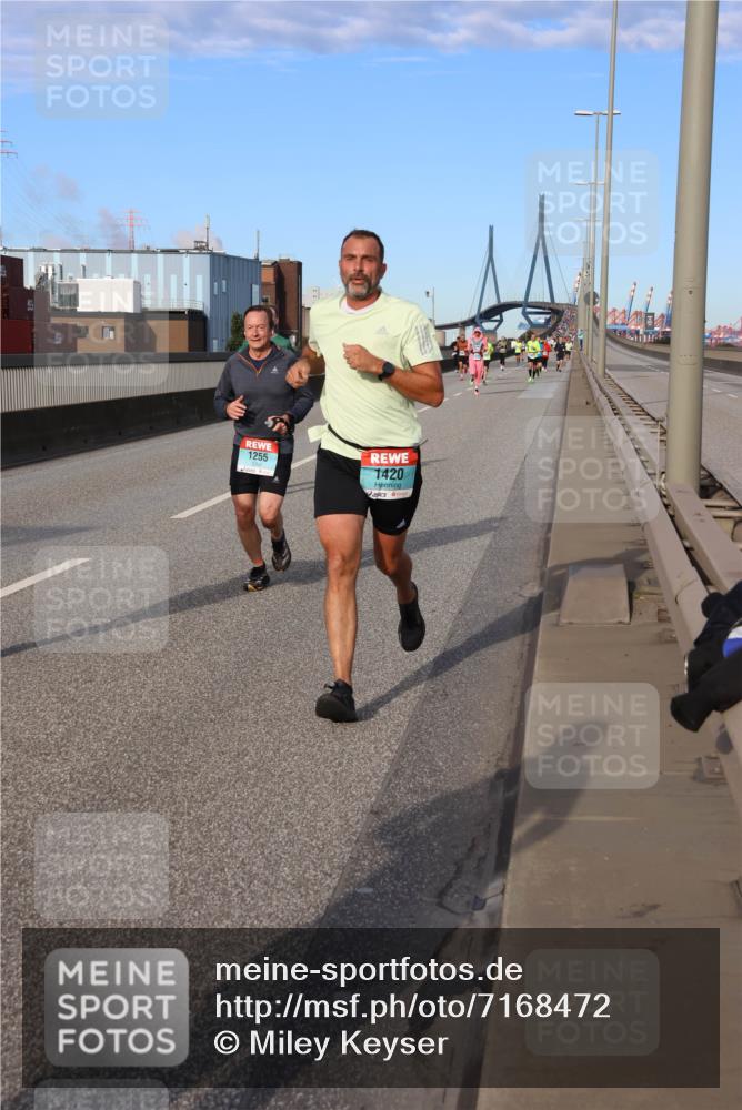 03.10.2024 - Köhlbrandbrückenlauf Miley Keyser http://msf.ph/oto/7168472 03.10.2024 09:42:59 Position 3 1255, 1420 meine-sportfotos.de