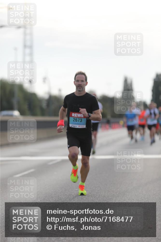 03.10.2024 - Köhlbrandbrückenlauf Fuchs,  Jonas http://msf.ph/oto/7168477 03.10.2024 09:11:03 Position 3 2673 meine-sportfotos.de