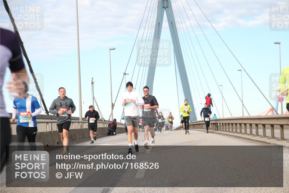 03.10.2024 - Köhlbrandbrückenlauf Jannik Wohlers http://msf.ph/oto/7168526 03.10.2024 09:42:14 Position 2 1385, 1827 meine-sportfotos.de