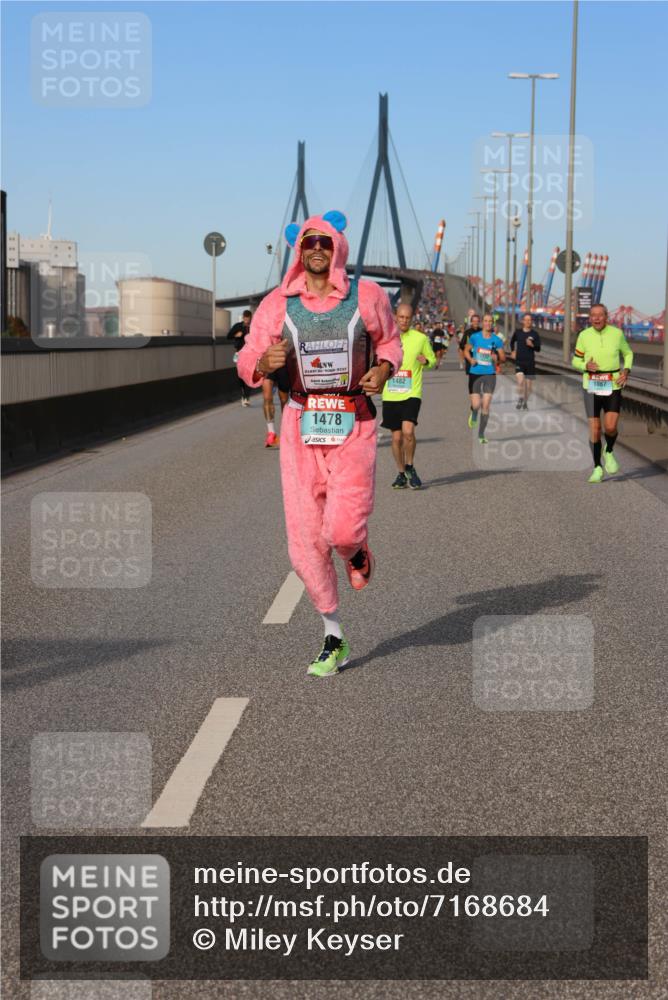 03.10.2024 - Köhlbrandbrückenlauf Miley Keyser http://msf.ph/oto/7168684 03.10.2024 09:43:09 Position 3 1482, 1067, 1478 meine-sportfotos.de