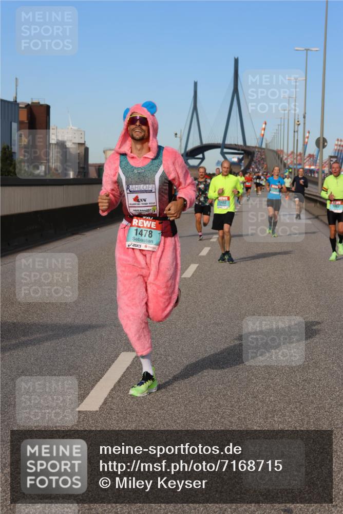 03.10.2024 - Köhlbrandbrückenlauf Miley Keyser http://msf.ph/oto/7168715 03.10.2024 09:43:09 Position 3 1478, 1482, 1067 meine-sportfotos.de