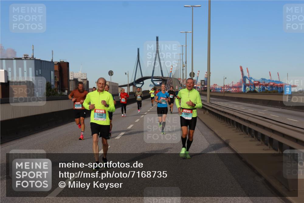 03.10.2024 - Köhlbrandbrückenlauf Miley Keyser http://msf.ph/oto/7168735 03.10.2024 09:43:13 Position 3 1482, 33 meine-sportfotos.de