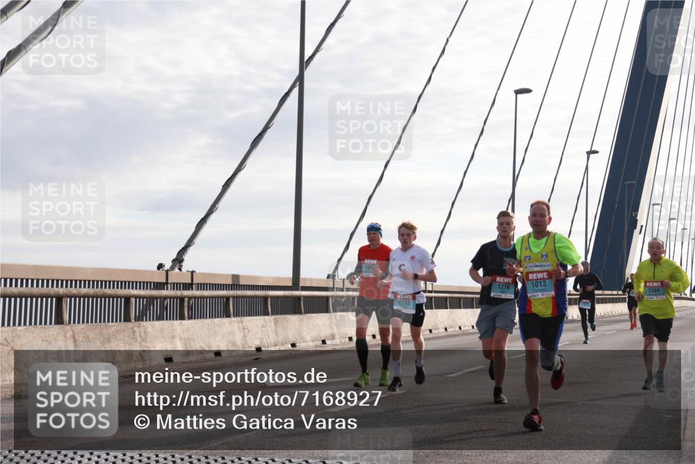 03.10.2024 - Köhlbrandbrückenlauf Matties Gatica Varas http://msf.ph/oto/7168927 03.10.2024 09:20:47 Position 2 120, 1158, 52, 1219, 1013, 1394 meine-sportfotos.de
