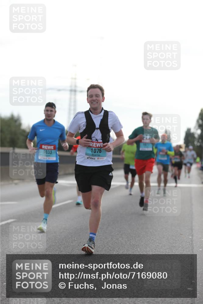 03.10.2024 - Köhlbrandbrückenlauf Fuchs,  Jonas http://msf.ph/oto/7169080 03.10.2024 09:11:13 Position 3 1033, 1076 meine-sportfotos.de