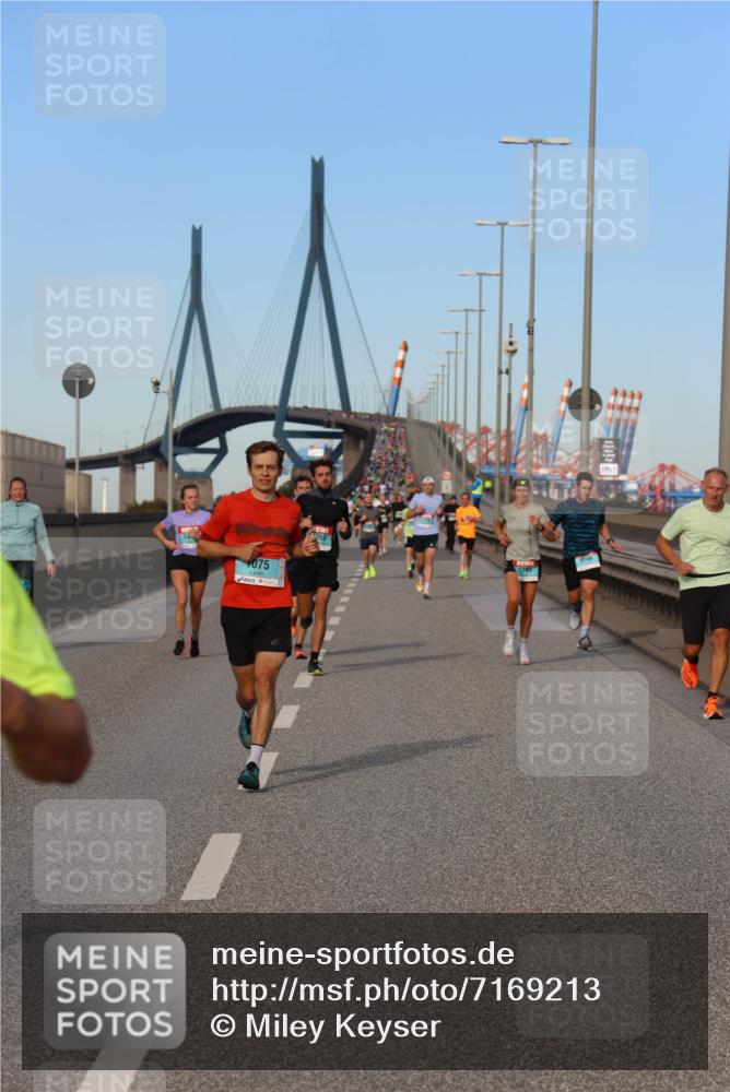 03.10.2024 - Köhlbrandbrückenlauf Miley Keyser http://msf.ph/oto/7169213 03.10.2024 09:43:29 Position 3 075 meine-sportfotos.de