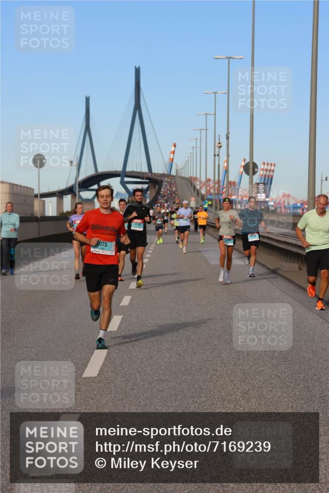 03.10.2024 - Köhlbrandbrückenlauf Miley Keyser http://msf.ph/oto/7169239 03.10.2024 09:43:29 Position 3 1075, 1763 meine-sportfotos.de