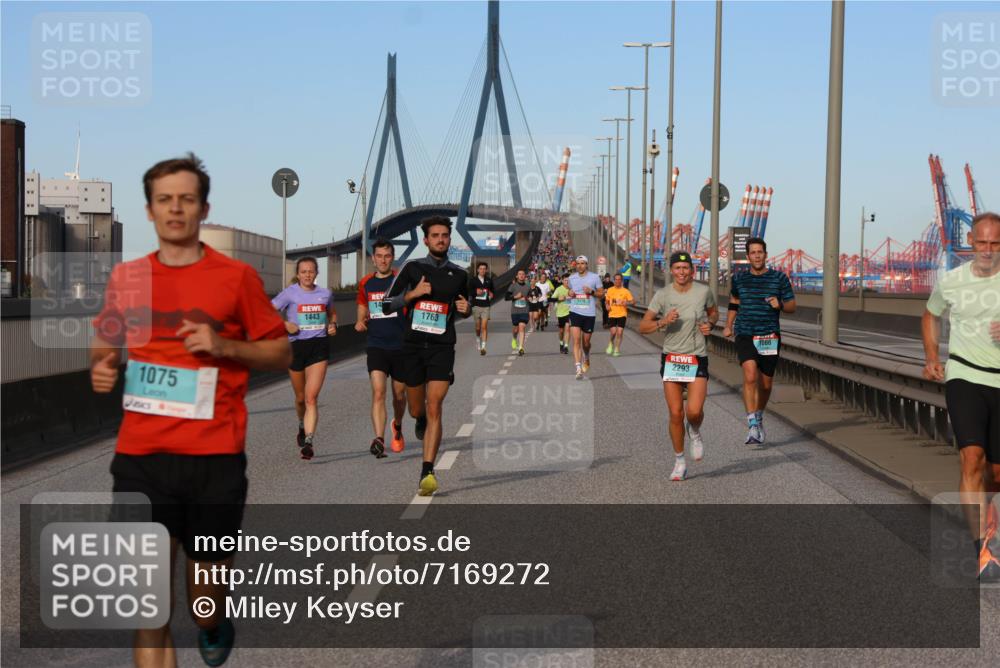 03.10.2024 - Köhlbrandbrückenlauf Miley Keyser http://msf.ph/oto/7169272 03.10.2024 09:43:32 Position 3 1075, 14, 1443, 1763, 1176, 2293, 1066 meine-sportfotos.de