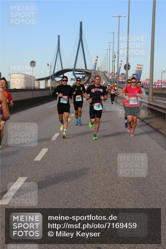 03.10.2024 - Köhlbrandbrückenlauf Miley Keyser http://msf.ph/oto/7169459 03.10.2024 09:44:10 Position 3 2220, 1245, 1119, 1117 meine-sportfotos.de