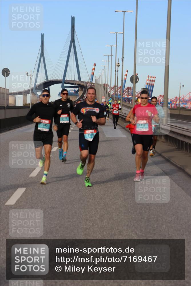 03.10.2024 - Köhlbrandbrückenlauf Miley Keyser http://msf.ph/oto/7169467 03.10.2024 09:44:11 Position 3 1245, 2220, 1119, 1117 meine-sportfotos.de