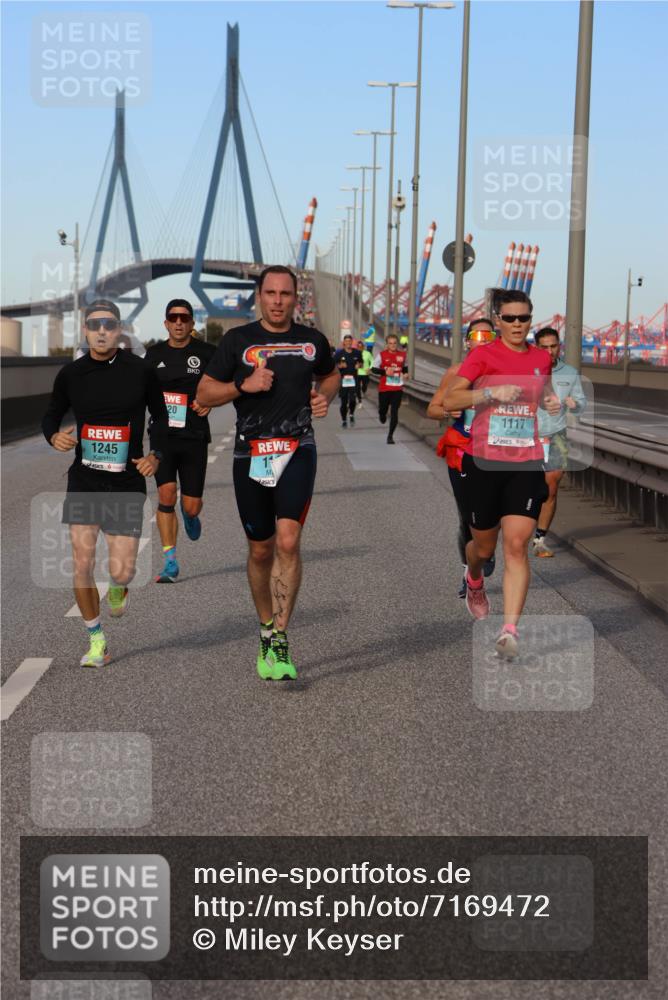 03.10.2024 - Köhlbrandbrückenlauf Miley Keyser http://msf.ph/oto/7169472 03.10.2024 09:44:11 Position 3 1245, 20, 1117 meine-sportfotos.de