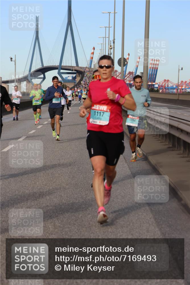 03.10.2024 - Köhlbrandbrückenlauf Miley Keyser http://msf.ph/oto/7169493 03.10.2024 09:44:13 Position 3 1399, 1217, 1117, 1204 meine-sportfotos.de