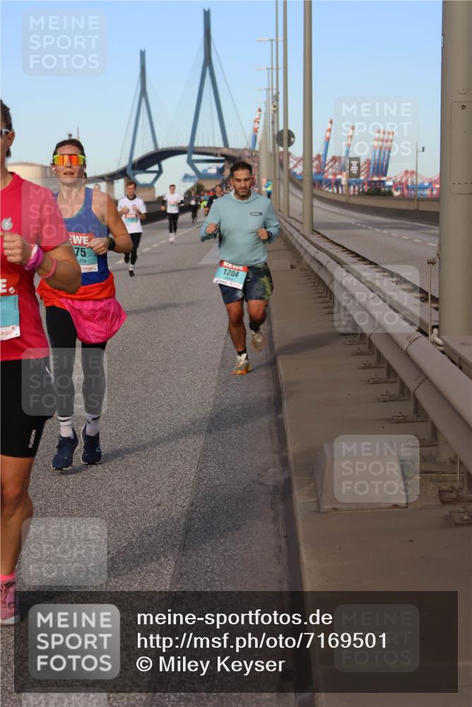 03.10.2024 - Köhlbrandbrückenlauf Miley Keyser http://msf.ph/oto/7169501 03.10.2024 09:44:14 Position 3 75, 1204 meine-sportfotos.de