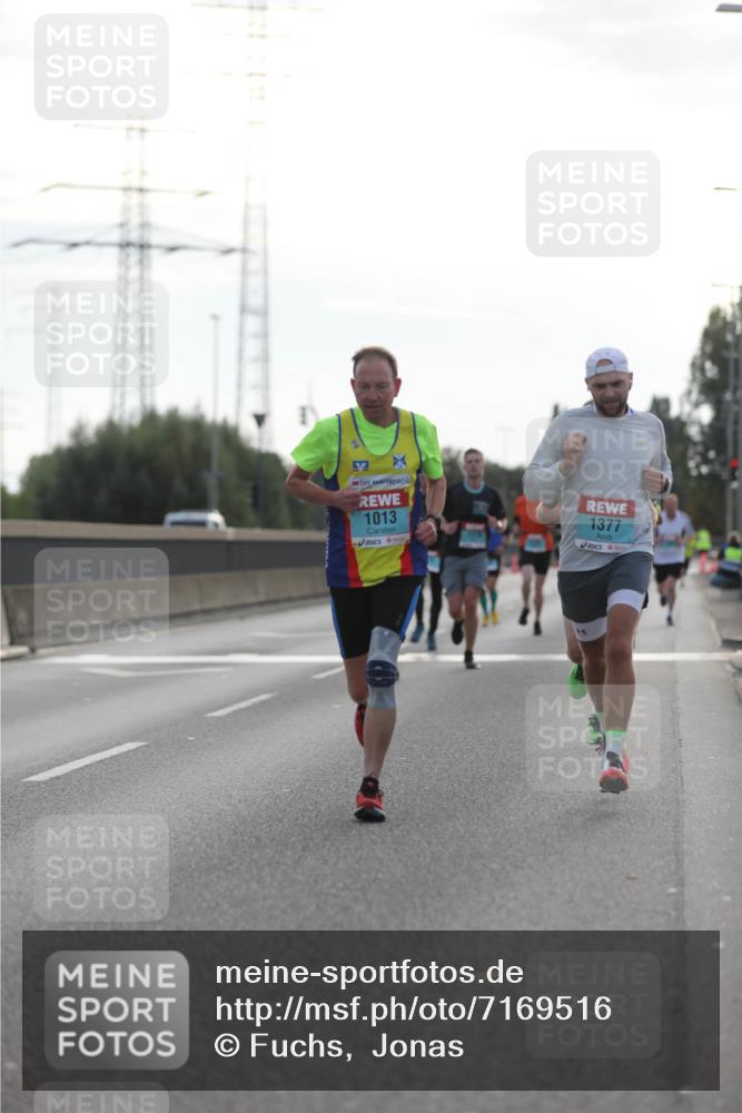 03.10.2024 - Köhlbrandbrückenlauf Fuchs,  Jonas http://msf.ph/oto/7169516 03.10.2024 09:11:20 Position 3 1013, 1377 meine-sportfotos.de