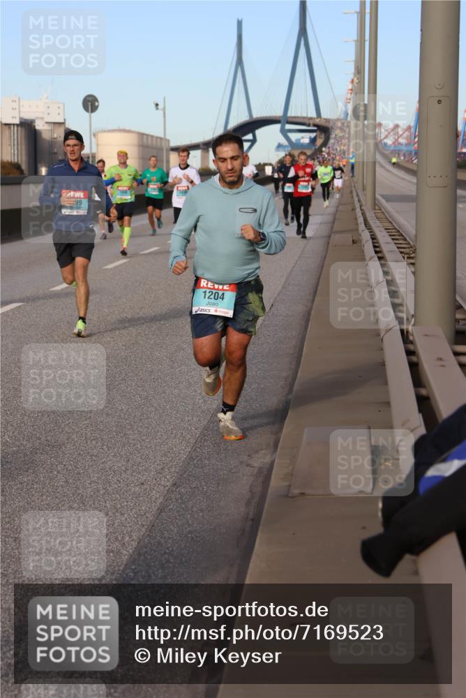 03.10.2024 - Köhlbrandbrückenlauf Miley Keyser http://msf.ph/oto/7169523 03.10.2024 09:44:16 Position 3 99, 1056, 1438, 1204 meine-sportfotos.de