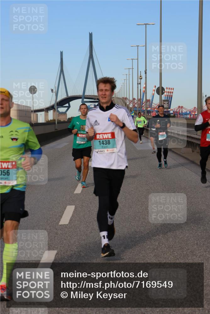 03.10.2024 - Köhlbrandbrückenlauf Miley Keyser http://msf.ph/oto/7169549 03.10.2024 09:44:23 Position 3 056, 1194, 1438, 1083 meine-sportfotos.de