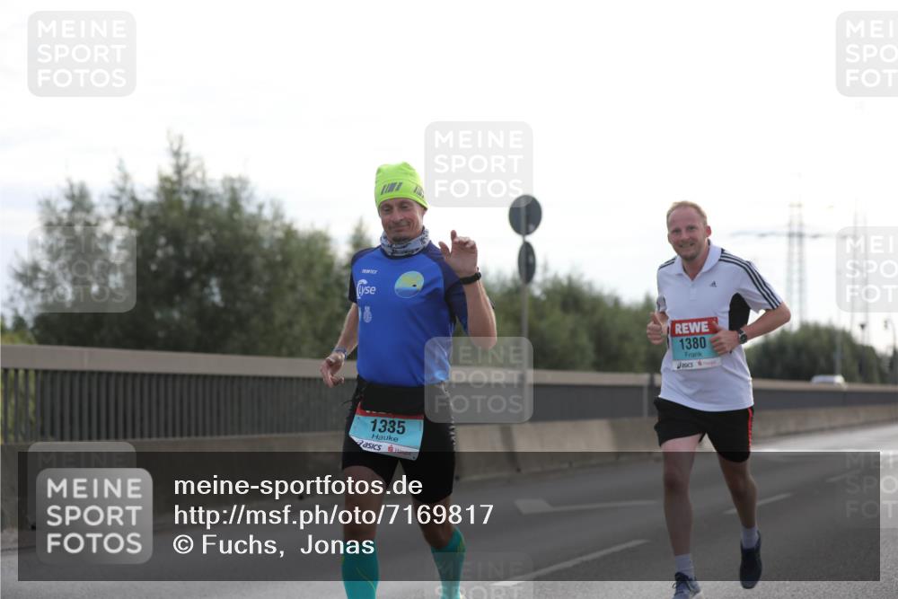 03.10.2024 - Köhlbrandbrückenlauf Fuchs,  Jonas http://msf.ph/oto/7169817 03.10.2024 09:11:30 Position 3 1335, 1380 meine-sportfotos.de