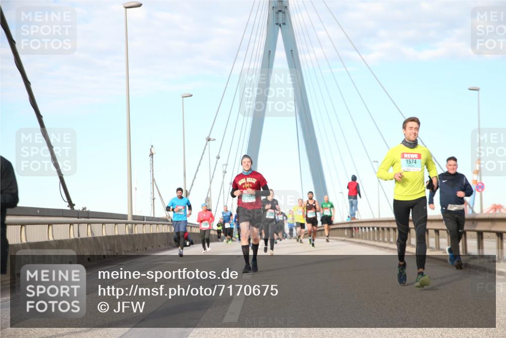 03.10.2024 - Köhlbrandbrückenlauf Jannik Wohlers http://msf.ph/oto/7170675 03.10.2024 09:42:20 Position 2 1535, 1574 meine-sportfotos.de