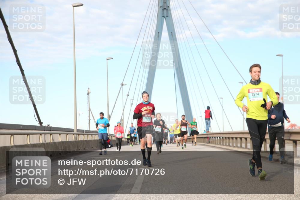 03.10.2024 - Köhlbrandbrückenlauf Jannik Wohlers http://msf.ph/oto/7170726 03.10.2024 09:42:20 Position 2 1535, 1574 meine-sportfotos.de