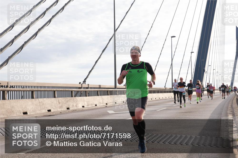 03.10.2024 - Köhlbrandbrückenlauf Matties Gatica Varas http://msf.ph/oto/7171598 03.10.2024 09:21:38 Position 2  meine-sportfotos.de