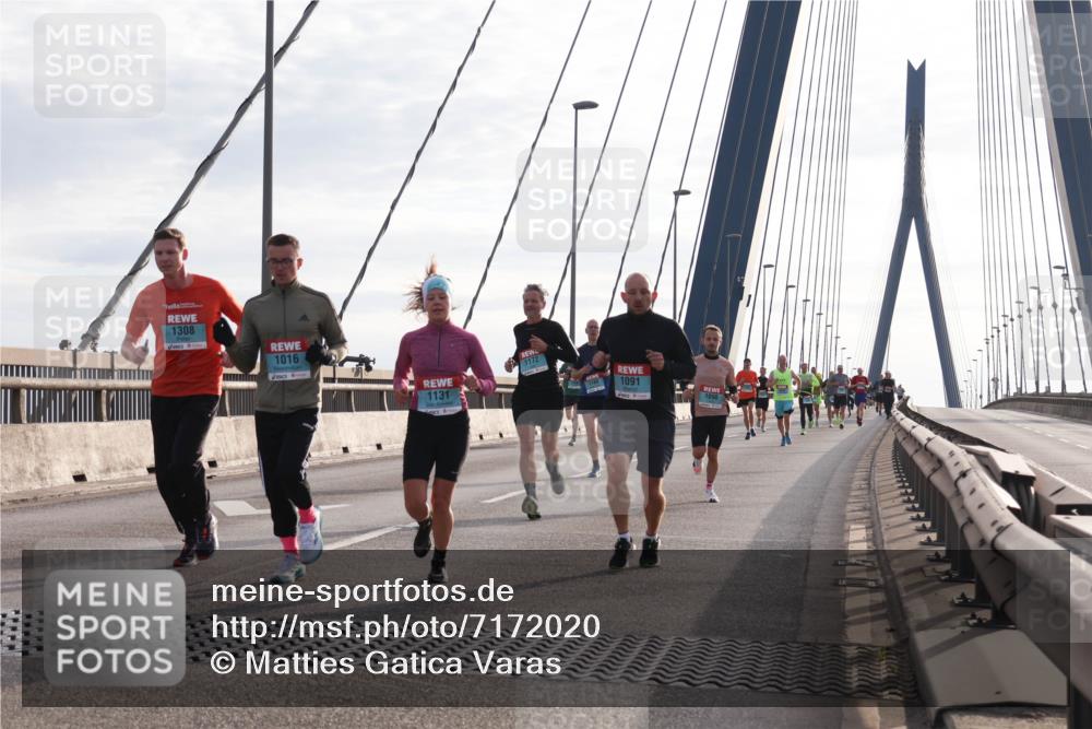 03.10.2024 - Köhlbrandbrückenlauf Matties Gatica Varas http://msf.ph/oto/7172020 03.10.2024 09:21:46 Position 2 1308, 1016, 1172, 1091, 1131, 1098 meine-sportfotos.de