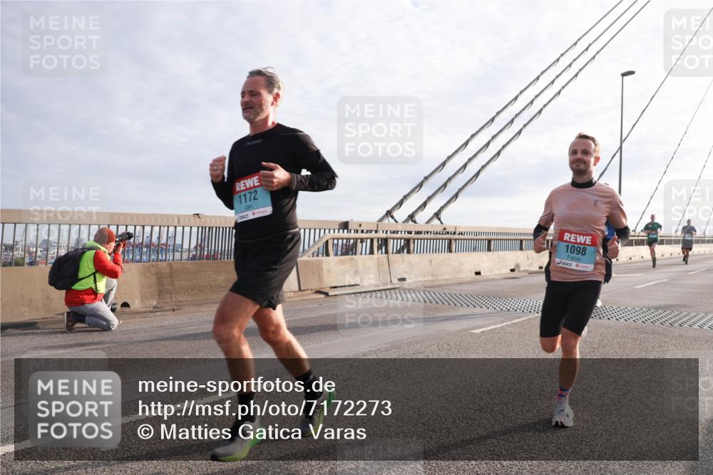 03.10.2024 - Köhlbrandbrückenlauf Matties Gatica Varas http://msf.ph/oto/7172273 03.10.2024 09:21:50 Position 2 1172, 1098 meine-sportfotos.de