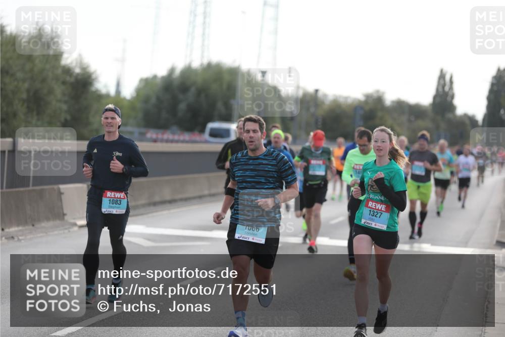 03.10.2024 - Köhlbrandbrückenlauf Fuchs,  Jonas http://msf.ph/oto/7172551 03.10.2024 09:12:29 Position 3 1083, 1066, 14, 1327 meine-sportfotos.de
